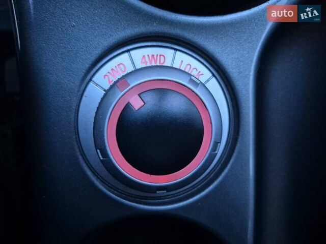 Серый Мицубиси Аутлендер ХЛ, объемом двигателя 2.2 л и пробегом 268 тыс. км за 8999 $, фото 49 на Automoto.ua