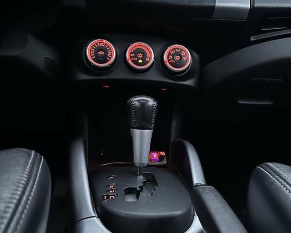 Серый Мицубиси Аутлендер ХЛ, объемом двигателя 3 л и пробегом 129 тыс. км за 10450 $, фото 33 на Automoto.ua