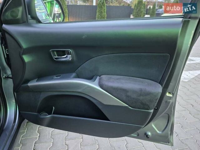 Серый Мицубиси Аутлендер ХЛ, объемом двигателя 2.2 л и пробегом 268 тыс. км за 8999 $, фото 53 на Automoto.ua