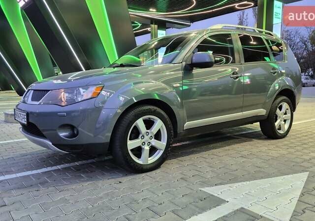 Серый Мицубиси Аутлендер ХЛ, объемом двигателя 2.2 л и пробегом 268 тыс. км за 8999 $, фото 82 на Automoto.ua