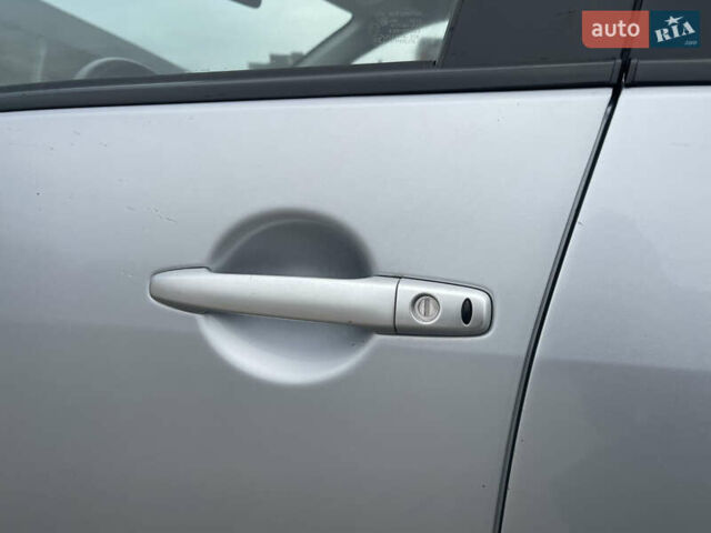 Серый Мицубиси Аутлендер ХЛ, объемом двигателя 2.36 л и пробегом 184 тыс. км за 8500 $, фото 6 на Automoto.ua