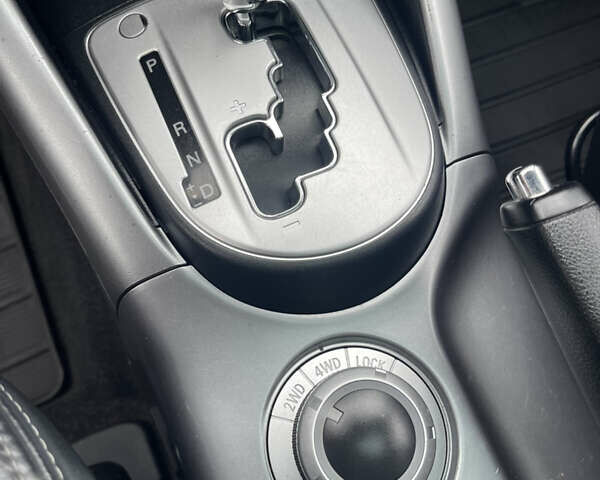 Серый Мицубиси Аутлендер ХЛ, объемом двигателя 2.36 л и пробегом 184 тыс. км за 8500 $, фото 13 на Automoto.ua