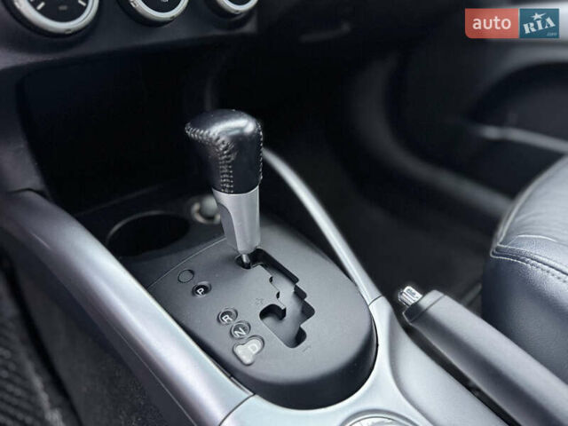 Серый Мицубиси Аутлендер ХЛ, объемом двигателя 3 л и пробегом 195 тыс. км за 10300 $, фото 23 на Automoto.ua