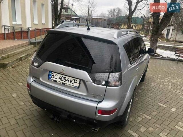 Серый Мицубиси Аутлендер ХЛ, объемом двигателя 2.4 л и пробегом 247 тыс. км за 7999 $, фото 11 на Automoto.ua