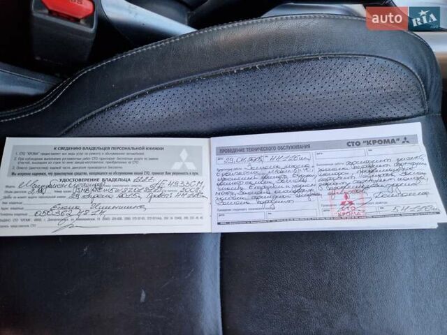 Сірий Міцубісі Аутлендер ХЛ, об'ємом двигуна 2.4 л та пробігом 176 тис. км за 8000 $, фото 39 на Automoto.ua