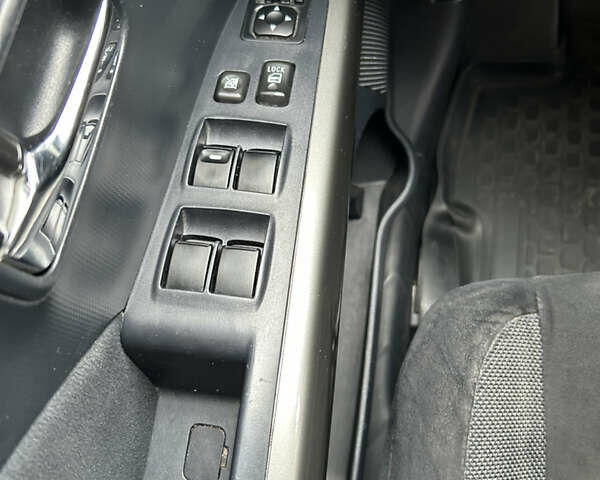 Серый Мицубиси Аутлендер ХЛ, объемом двигателя 2.36 л и пробегом 153 тыс. км за 11500 $, фото 12 на Automoto.ua