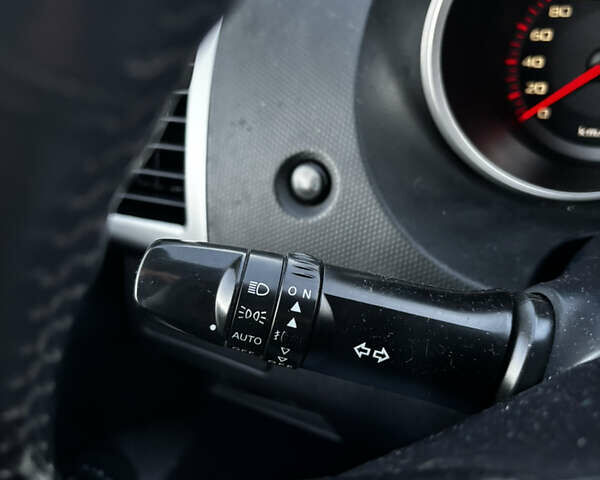 Серый Мицубиси Аутлендер ХЛ, объемом двигателя 2.36 л и пробегом 177 тыс. км за 8750 $, фото 53 на Automoto.ua