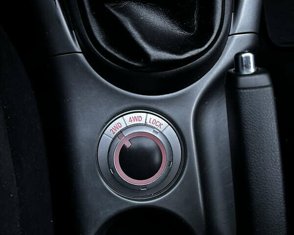 Серый Мицубиси Аутлендер ХЛ, объемом двигателя 2.36 л и пробегом 177 тыс. км за 8750 $, фото 52 на Automoto.ua