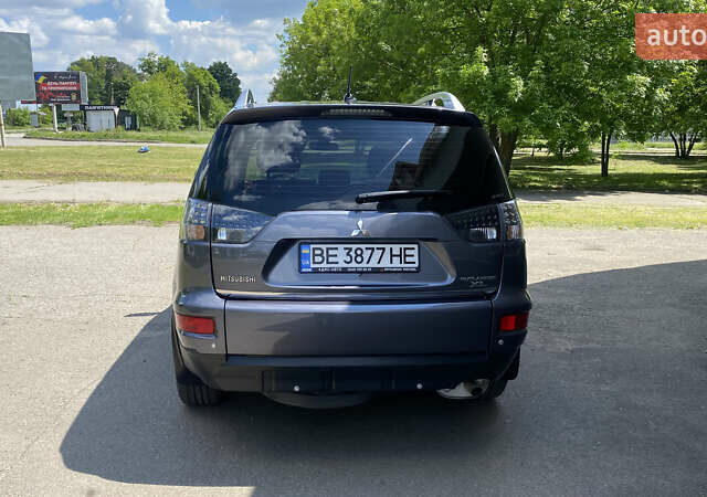 Сірий Міцубісі Аутлендер ХЛ, об'ємом двигуна 2.4 л та пробігом 126 тис. км за 11200 $, фото 3 на Automoto.ua