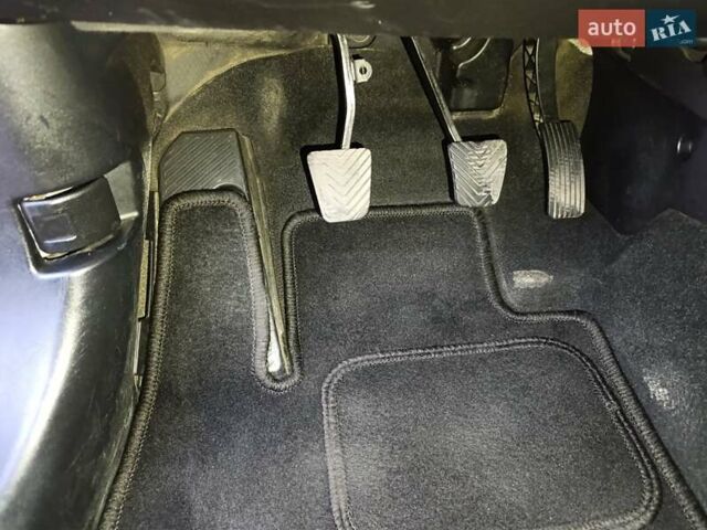 Серый Мицубиси Аутлендер ХЛ, объемом двигателя 2 л и пробегом 209 тыс. км за 9555 $, фото 19 на Automoto.ua