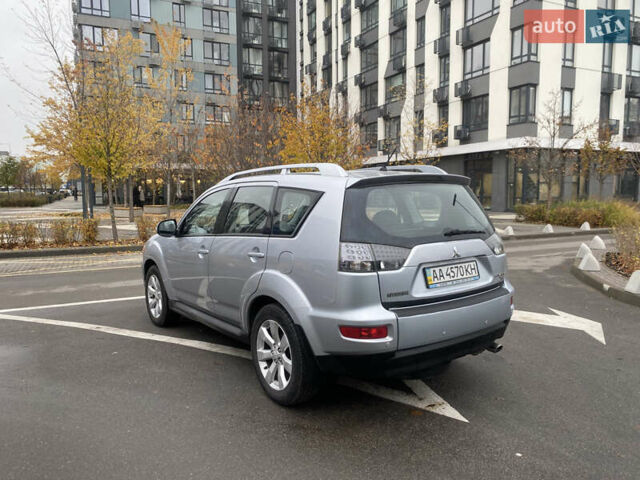 Серый Мицубиси Аутлендер ХЛ, объемом двигателя 2.4 л и пробегом 182 тыс. км за 9800 $, фото 7 на Automoto.ua