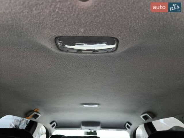 Серый Мицубиси Аутлендер ХЛ, объемом двигателя 2.3 л и пробегом 289 тыс. км за 10333 $, фото 37 на Automoto.ua