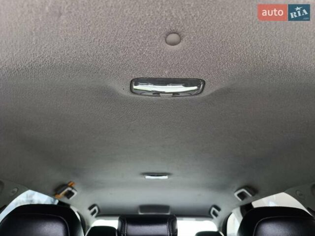 Серый Мицубиси Аутлендер ХЛ, объемом двигателя 2.3 л и пробегом 289 тыс. км за 10333 $, фото 40 на Automoto.ua