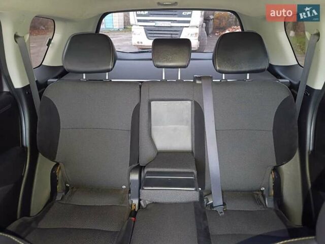 Серый Мицубиси Аутлендер ХЛ, объемом двигателя 2.3 л и пробегом 289 тыс. км за 10333 $, фото 31 на Automoto.ua