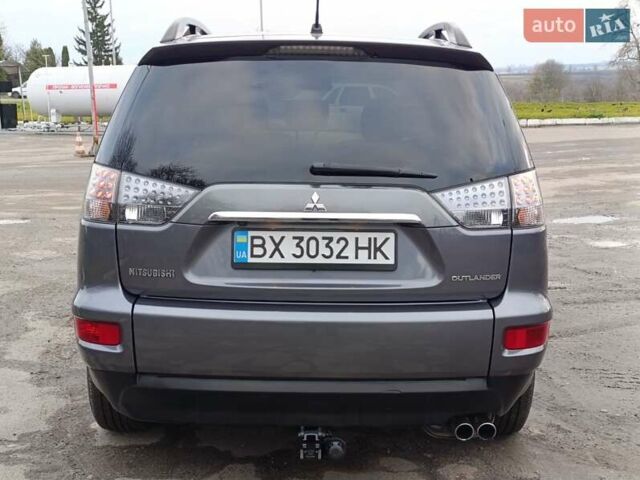 Серый Мицубиси Аутлендер ХЛ, объемом двигателя 2.3 л и пробегом 289 тыс. км за 10333 $, фото 11 на Automoto.ua