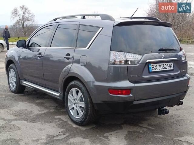 Серый Мицубиси Аутлендер ХЛ, объемом двигателя 2.3 л и пробегом 289 тыс. км за 10333 $, фото 6 на Automoto.ua