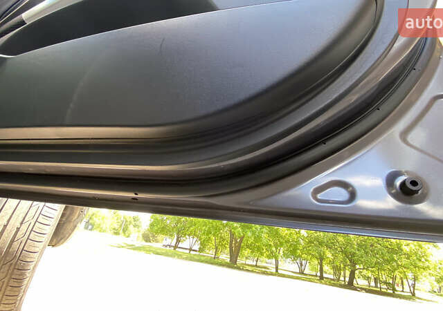 Сірий Міцубісі Аутлендер ХЛ, об'ємом двигуна 2.4 л та пробігом 126 тис. км за 11200 $, фото 20 на Automoto.ua