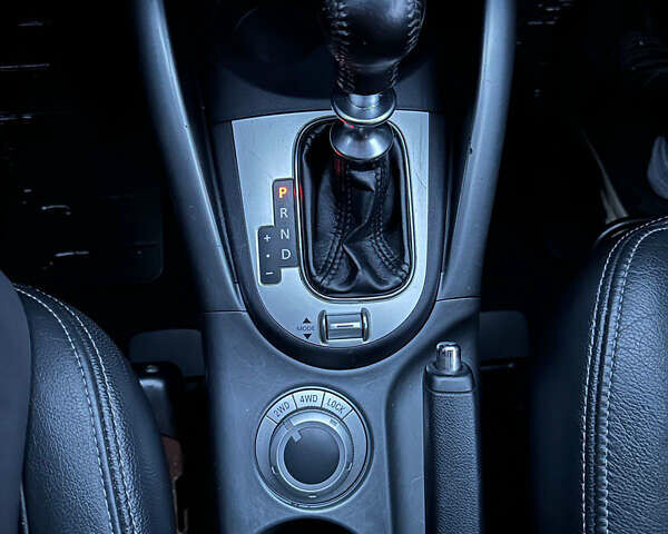 Сірий Міцубісі Аутлендер ХЛ, об'ємом двигуна 2.2 л та пробігом 259 тис. км за 11500 $, фото 8 на Automoto.ua