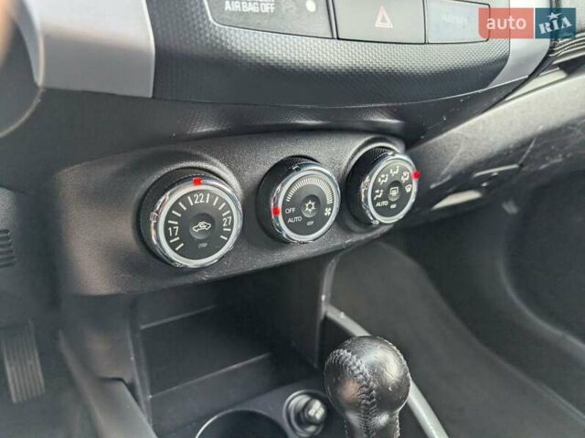 Серый Мицубиси Аутлендер ХЛ, объемом двигателя 2.2 л и пробегом 266 тыс. км за 11250 $, фото 37 на Automoto.ua