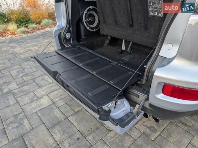 Сірий Міцубісі Аутлендер ХЛ, об'ємом двигуна 2.2 л та пробігом 266 тис. км за 11250 $, фото 67 на Automoto.ua