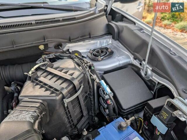 Серый Мицубиси Аутлендер ХЛ, объемом двигателя 2.2 л и пробегом 266 тыс. км за 11250 $, фото 64 на Automoto.ua