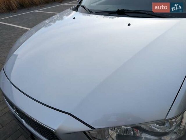 Сірий Міцубісі Аутлендер ХЛ, об'ємом двигуна 2.2 л та пробігом 266 тис. км за 11250 $, фото 30 на Automoto.ua