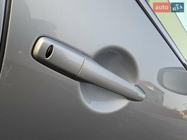 Серый Мицубиси Аутлендер ХЛ, объемом двигателя 2.2 л и пробегом 266 тыс. км за 11250 $, фото 27 на Automoto.ua