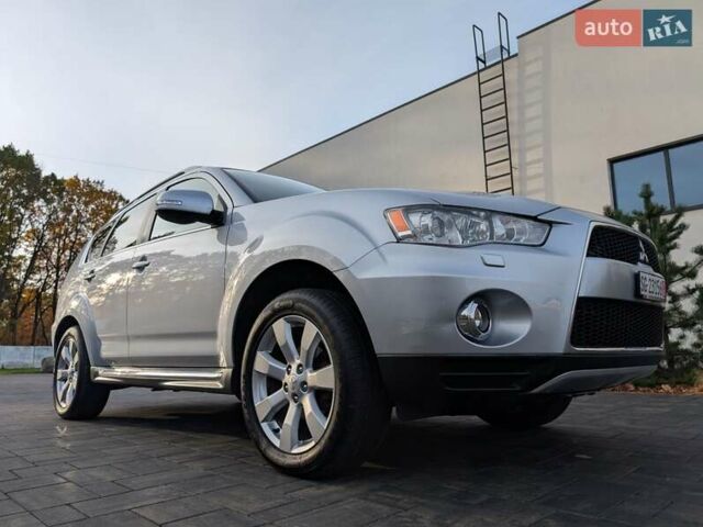 Серый Мицубиси Аутлендер ХЛ, объемом двигателя 2.2 л и пробегом 266 тыс. км за 11250 $, фото 19 на Automoto.ua