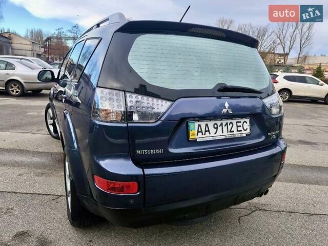 Синий Мицубиси Аутлендер ХЛ, объемом двигателя 3 л и пробегом 197 тыс. км за 9200 $, фото 7 на Automoto.ua