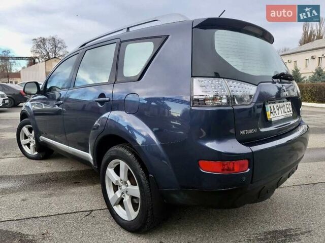 Синий Мицубиси Аутлендер ХЛ, объемом двигателя 3 л и пробегом 197 тыс. км за 9200 $, фото 5 на Automoto.ua