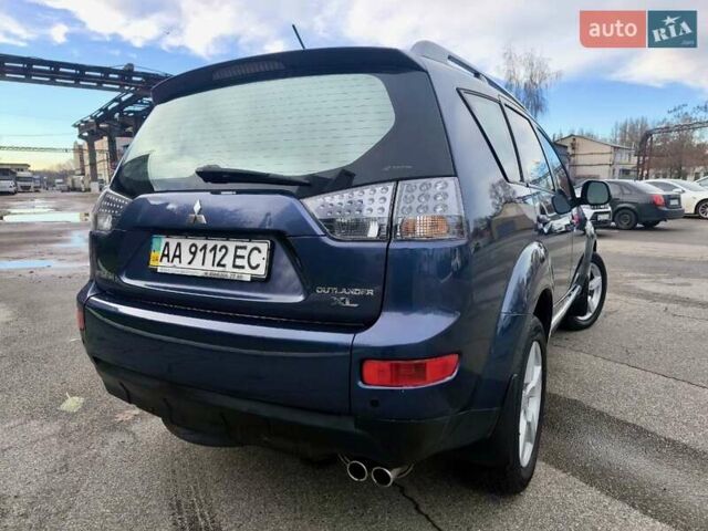 Синий Мицубиси Аутлендер ХЛ, объемом двигателя 3 л и пробегом 197 тыс. км за 9200 $, фото 8 на Automoto.ua