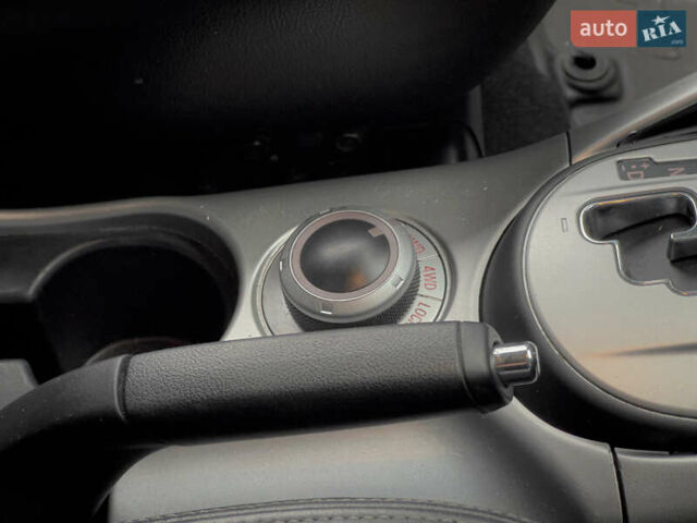 Синий Мицубиси Аутлендер ХЛ, объемом двигателя 2.4 л и пробегом 249 тыс. км за 8800 $, фото 23 на Automoto.ua