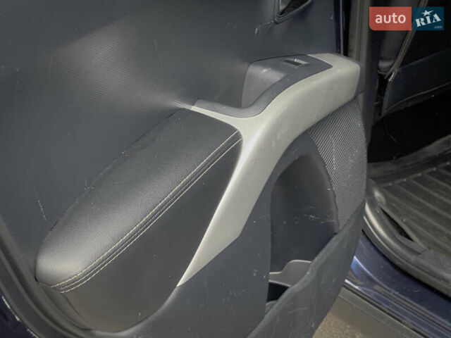 Синий Мицубиси Аутлендер ХЛ, объемом двигателя 2.4 л и пробегом 249 тыс. км за 8800 $, фото 16 на Automoto.ua