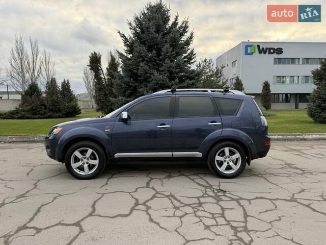 Синий Мицубиси Аутлендер ХЛ, объемом двигателя 3 л и пробегом 180 тыс. км за 9900 $, фото 8 на Automoto.ua