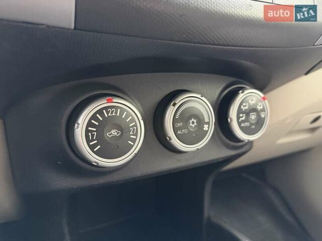 Синий Мицубиси Аутлендер ХЛ, объемом двигателя 3 л и пробегом 180 тыс. км за 9900 $, фото 28 на Automoto.ua