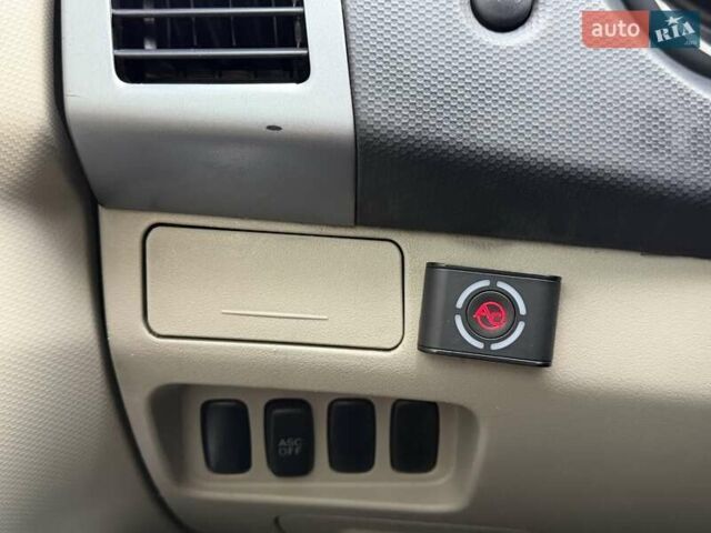 Синий Мицубиси Аутлендер ХЛ, объемом двигателя 3 л и пробегом 180 тыс. км за 9900 $, фото 26 на Automoto.ua