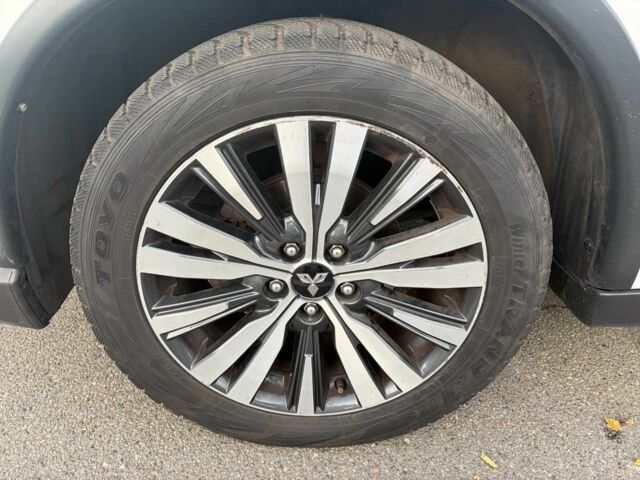 Белый Мицубиси Аутлендер, объемом двигателя 2.4 л и пробегом 168 тыс. км за 19500 $, фото 19 на Automoto.ua