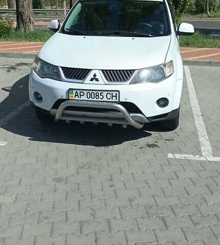 Міцубісі Аутлендер 2007 у Києві на Automoto.ua Білий Міцубісі Аутлендер, об'ємом двигуна 3 л та пробігом 226 тис. км за 6999 $, фото 1 на Automoto.ua