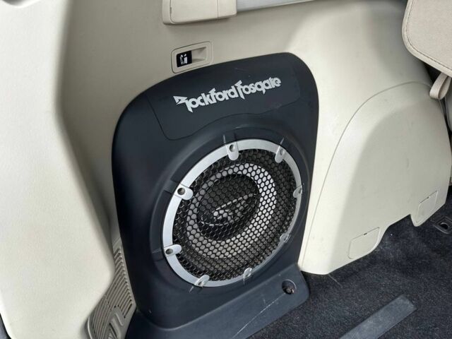 Білий Міцубісі Аутлендер, об'ємом двигуна 2.4 л та пробігом 160 тис. км за 9299 $, фото 23 на Automoto.ua