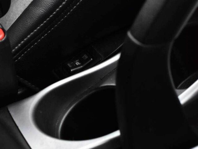 Білий Міцубісі Аутлендер, об'ємом двигуна 2.2 л та пробігом 275 тис. км за 9650 $, фото 18 на Automoto.ua