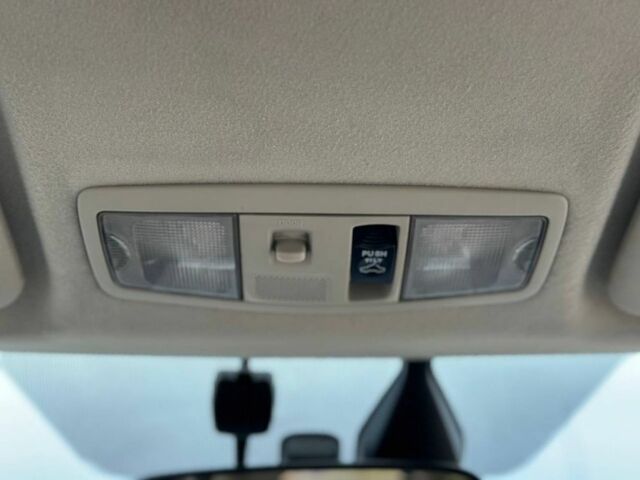 Білий Міцубісі Аутлендер, об'ємом двигуна 2.4 л та пробігом 160 тис. км за 9299 $, фото 17 на Automoto.ua