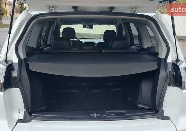 Белый Мицубиси Аутлендер, объемом двигателя 2.36 л и пробегом 185 тыс. км за 8950 $, фото 28 на Automoto.ua