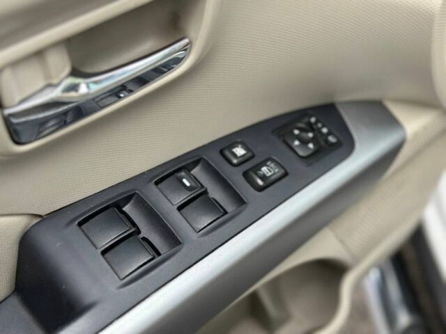 Білий Міцубісі Аутлендер, об'ємом двигуна 2.4 л та пробігом 160 тис. км за 9299 $, фото 11 на Automoto.ua