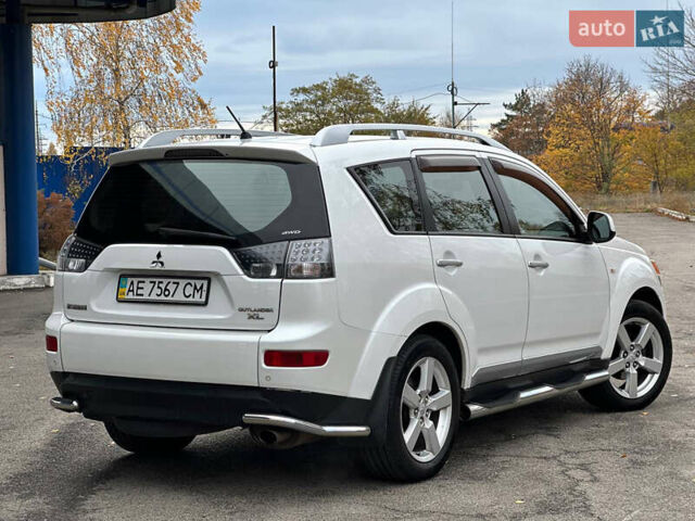 Белый Мицубиси Аутлендер, объемом двигателя 2.36 л и пробегом 160 тыс. км за 9299 $, фото 8 на Automoto.ua