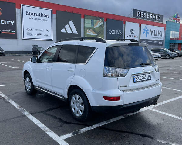 Білий Міцубісі Аутлендер, об'ємом двигуна 2.18 л та пробігом 198 тис. км за 11500 $, фото 12 на Automoto.ua