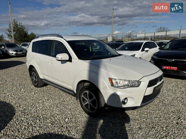 Белый Мицубиси Аутлендер, объемом двигателя 2.18 л и пробегом 271 тыс. км за 8700 $, фото 12 на Automoto.ua