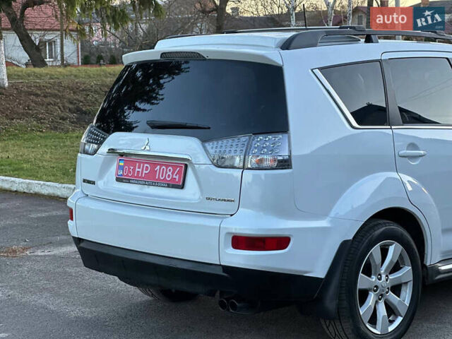 Білий Міцубісі Аутлендер, об'ємом двигуна 2.3 л та пробігом 160 тис. км за 10200 $, фото 13 на Automoto.ua