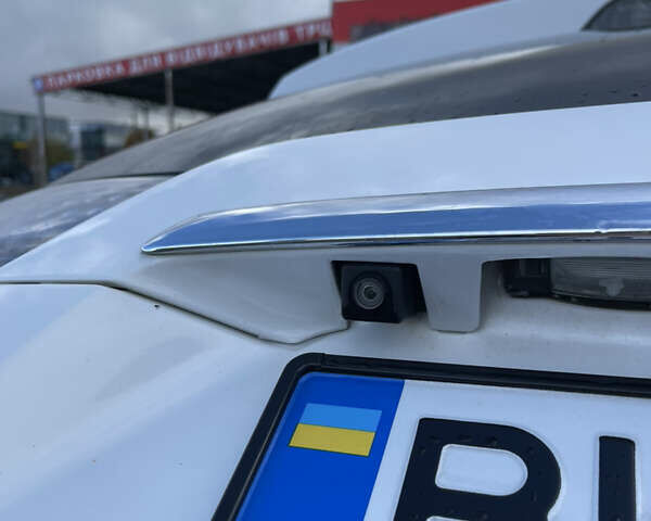 Білий Міцубісі Аутлендер, об'ємом двигуна 2.18 л та пробігом 198 тис. км за 11500 $, фото 16 на Automoto.ua