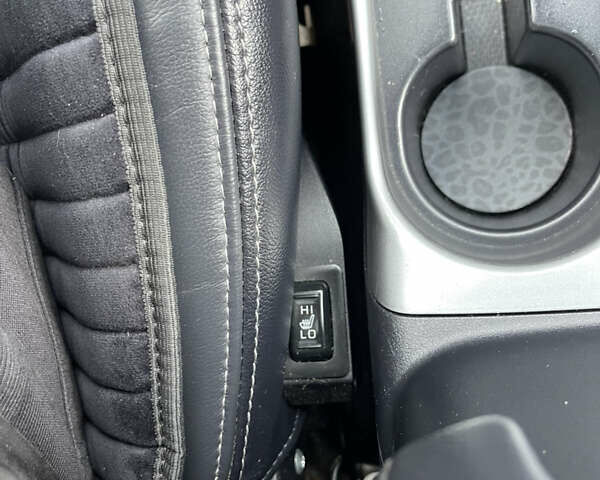 Білий Міцубісі Аутлендер, об'ємом двигуна 2.18 л та пробігом 198 тис. км за 11500 $, фото 29 на Automoto.ua