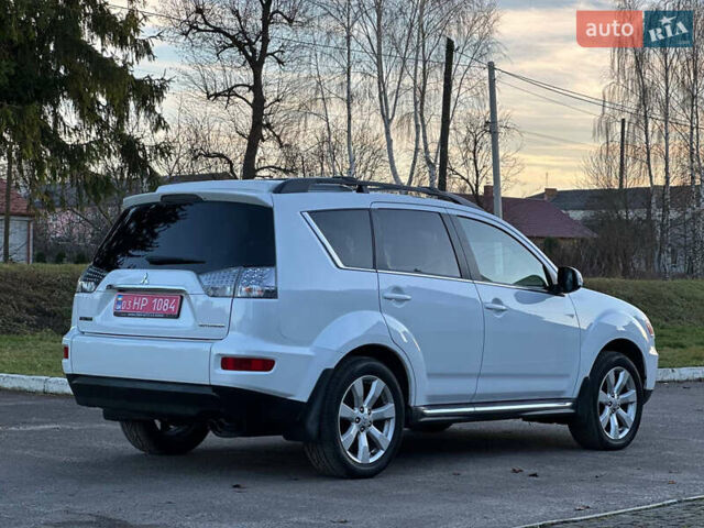 Білий Міцубісі Аутлендер, об'ємом двигуна 2.3 л та пробігом 160 тис. км за 10200 $, фото 4 на Automoto.ua